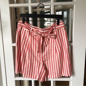 NWOT Boden 100% Linen Red and White Striped Shorts Bow Belt Flat Front US 8
